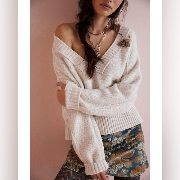 Free People Sweaters - FREE PEOPLE Rhea V-Neck Pullover - Cream- XL